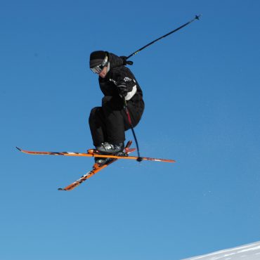 Ski-Trick in der Luft